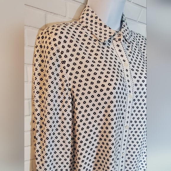 Max Studio 4 Leaf Clover Blouse Button Down Shirt - Picture 4 of 8